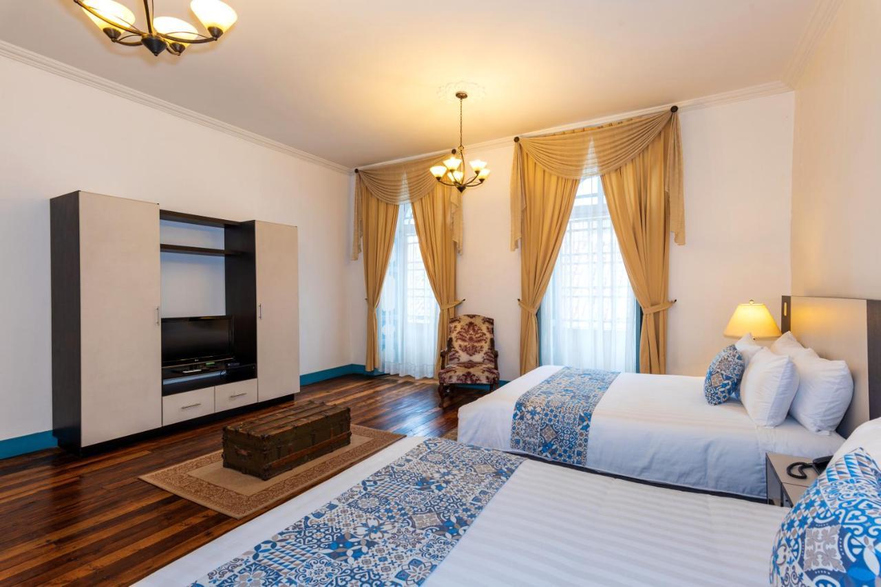 Del Parque Hotel & Suites กูเอ็งกา ภายนอก รูปภาพ