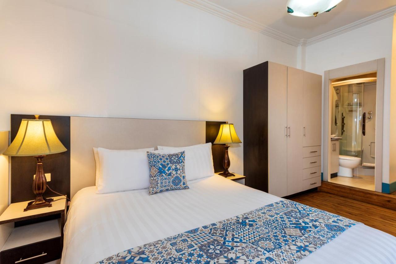 Del Parque Hotel & Suites กูเอ็งกา ภายนอก รูปภาพ