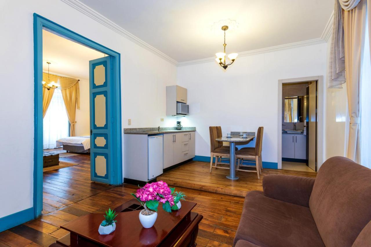 Del Parque Hotel & Suites กูเอ็งกา ภายนอก รูปภาพ